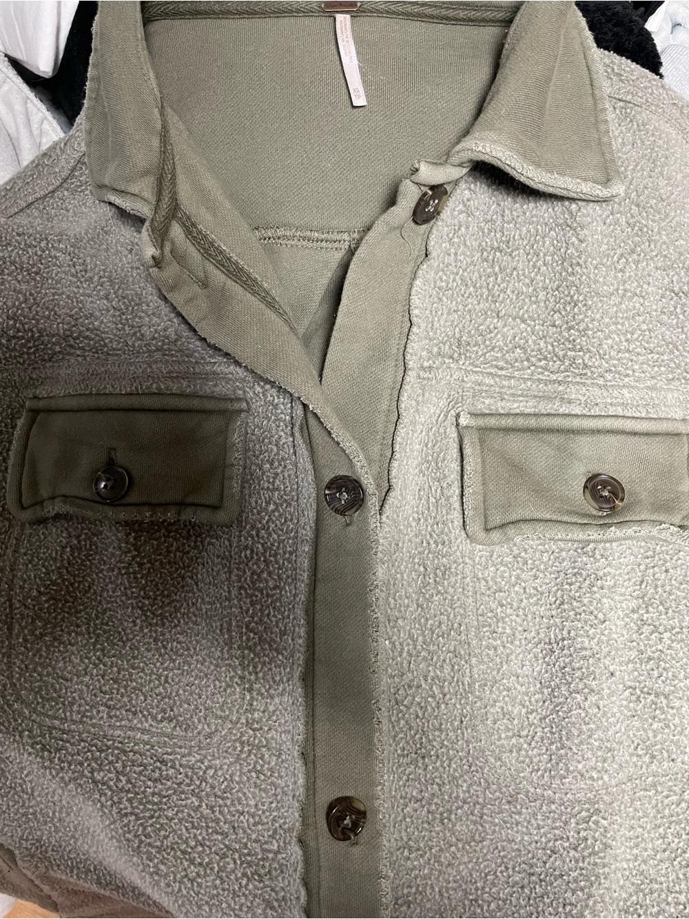 Free People - We the Free Woman’s olive green button-up Shirt/jacket XS